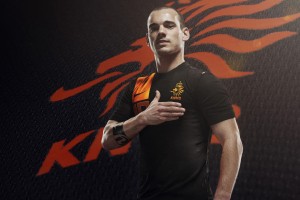 半岛体育-东契奇连续十五场比赛得分超过败北，勇士挑战极限！