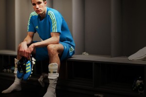 半岛体育入口-Doinb巅峰对决，TheShy与60激战勇士分钟，精彩发挥胜负难料！